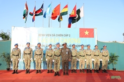 Personnel of Vietnam’s L2FH Rotation 4 receive U.N. medal